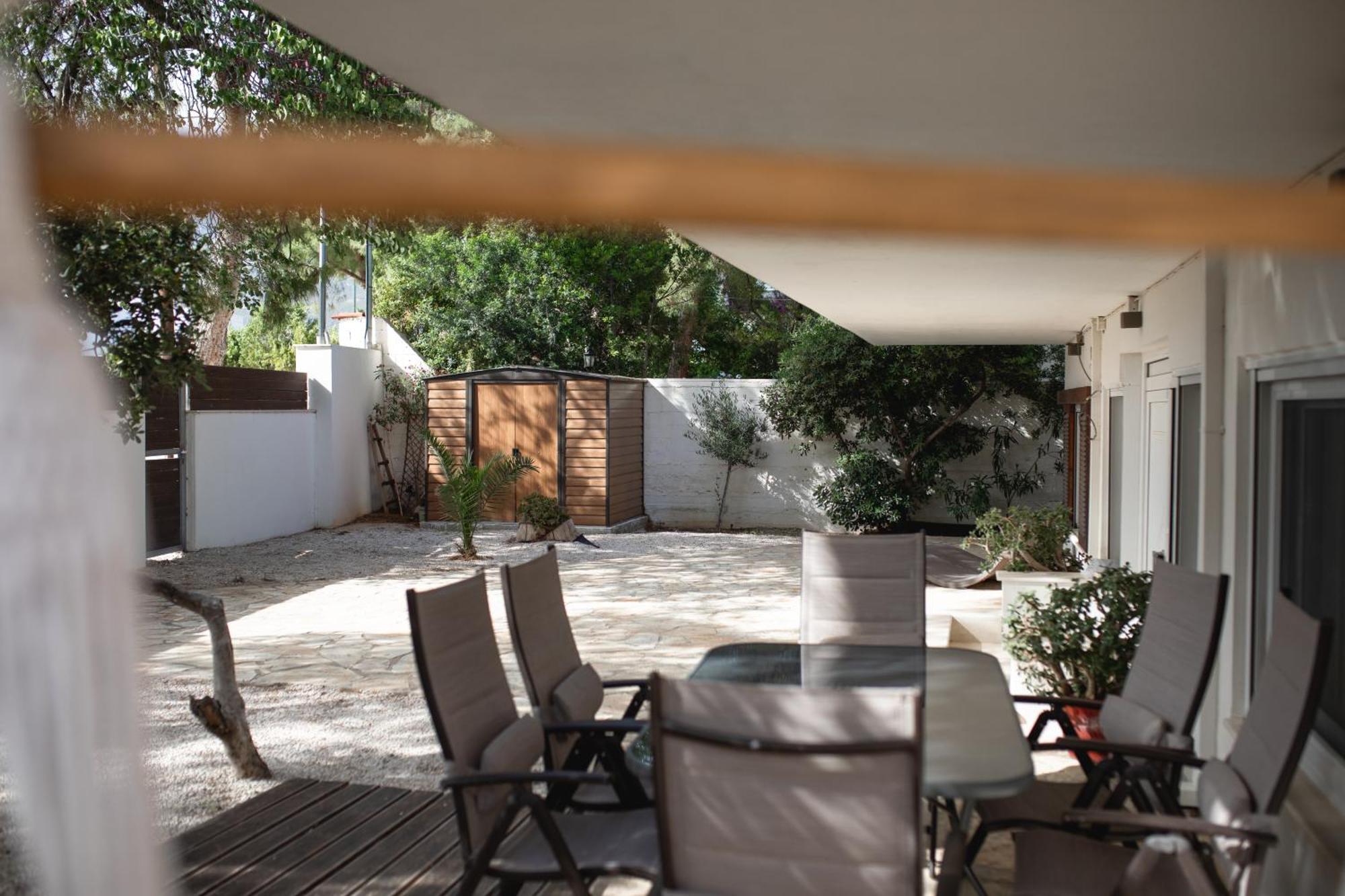 Rafia Loft Loutraki, Garden & Pool Table - Beach Екстериор снимка